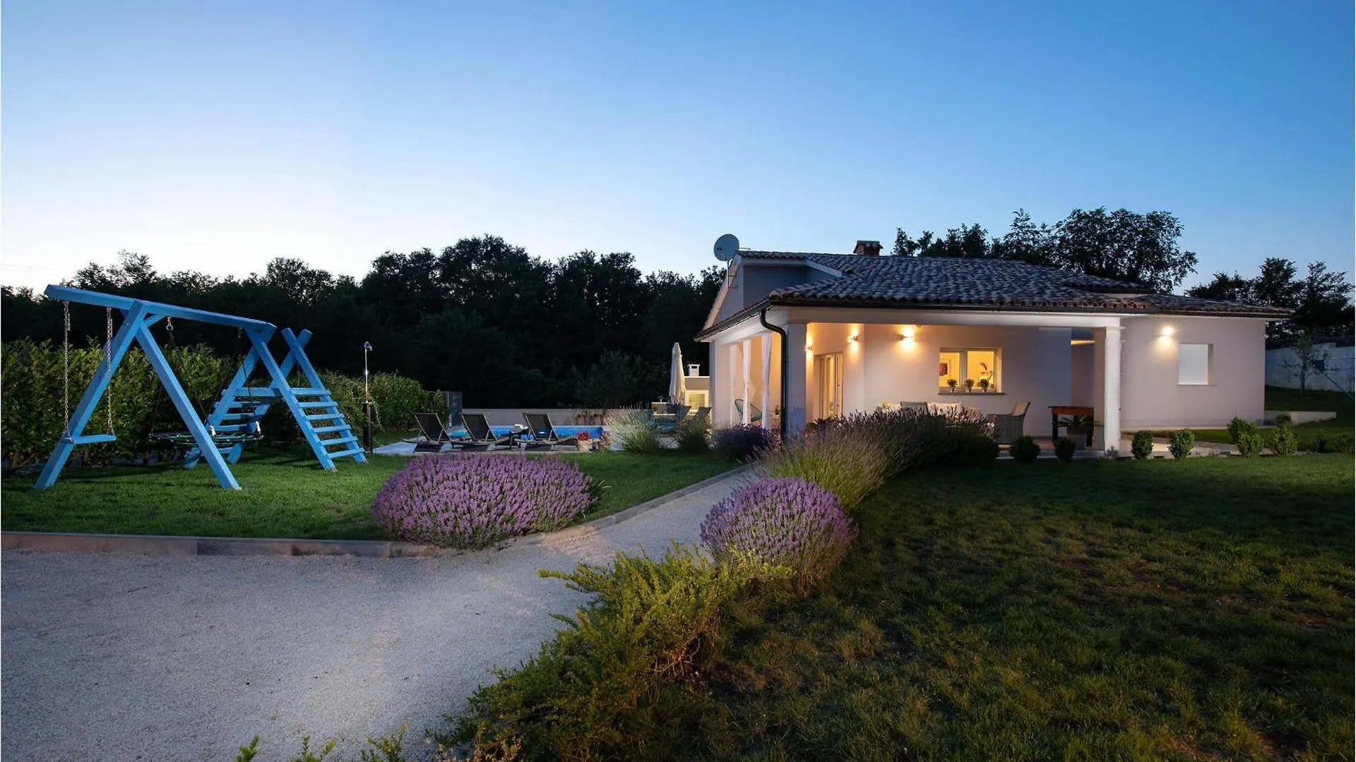 Lovely Home In Cetinici With Kitchen Orbanici Holiday home