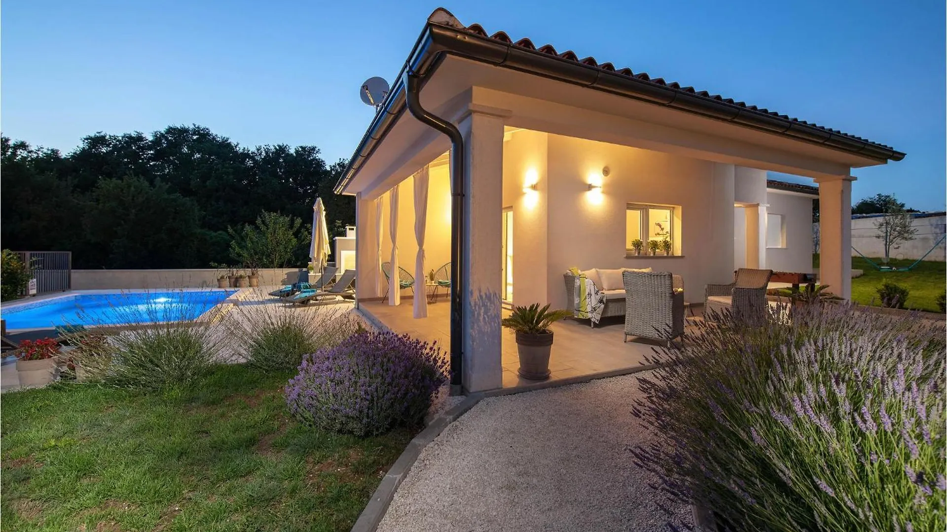 Holiday home Lovely Home In Cetinici With Kitchen Orbanici