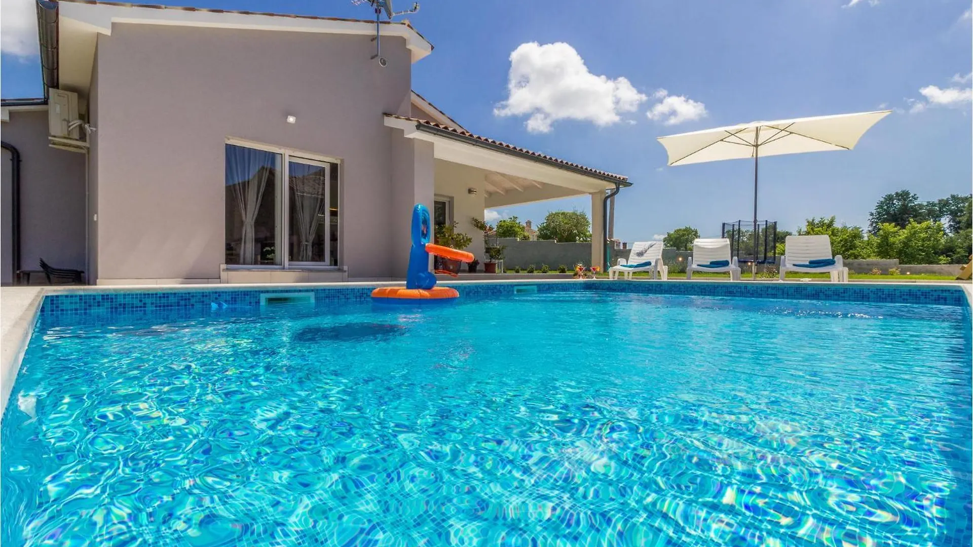 Holiday home Lovely Home In Cetinici With Kitchen Orbanici